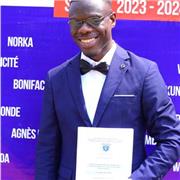 Insegnante di francese al liceo santa famiglia di Kinshasa